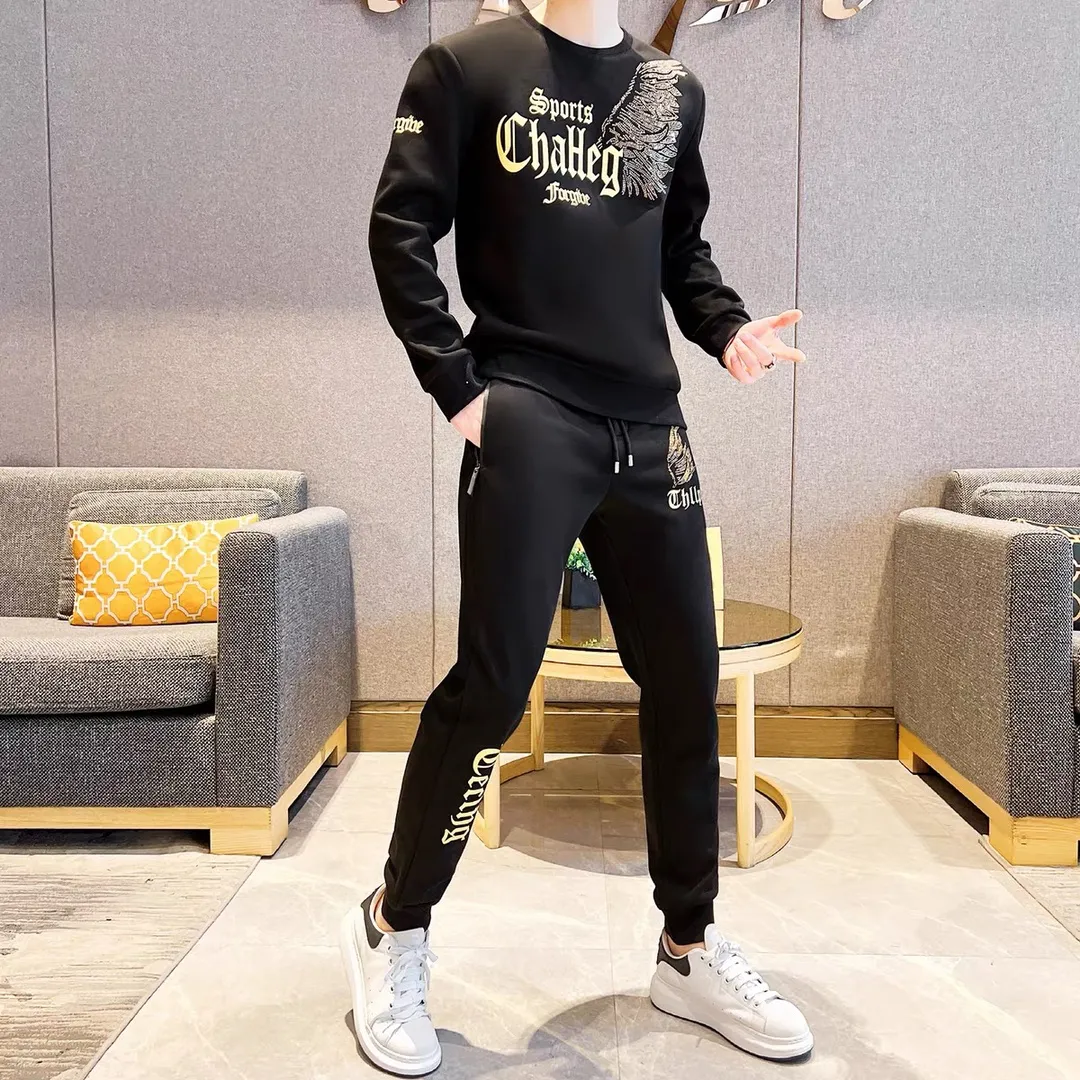 🅿️460 [ChampionHearts] Hot-selling suit is coming. Focus on the original version of the official website. 2025 new hot-selling sweatshirt suit. The original order is the best. 🇭🇰The meticulous work of top designers. It has a fitting and perfect upper body effect. All-natural high-quality Tencel Roman cotton 100%, close-fitting comfort, noble and elegant! Original hardware embodies elegance and nobility! Counter size: M-4XL (up to 190 pounds)